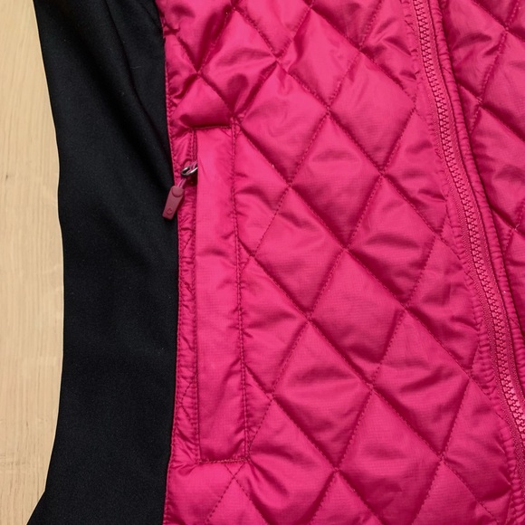 Marmot Kitzbuhel Quilted Vest Raspberry Pink & Black size Small - Picture 6 of 15